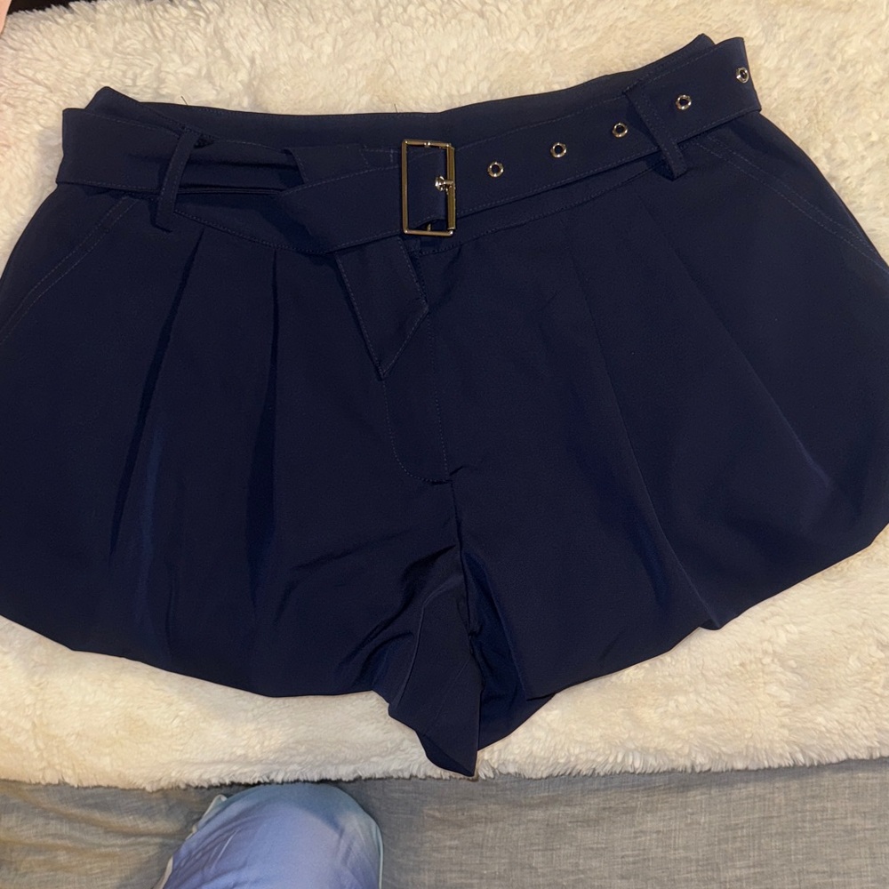 Women's Bubble Belted Shorts-Navy